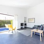 וילה Botelha *